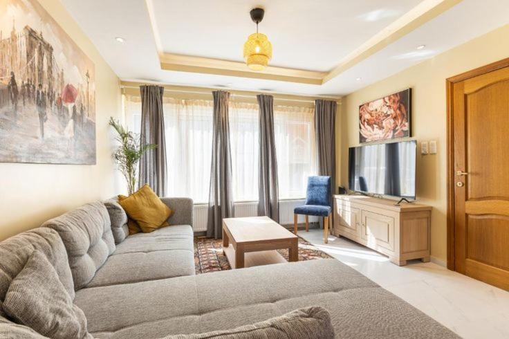 Cosy House With 3 And Garden Near Ferienhaus Ostende